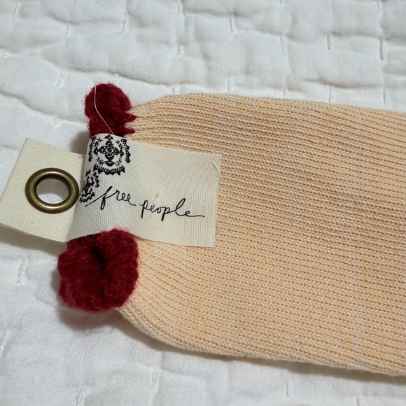 Free People NWT Heart Fairisle Pom Pom Ankle/Crew Socks - Picture 3 of 4